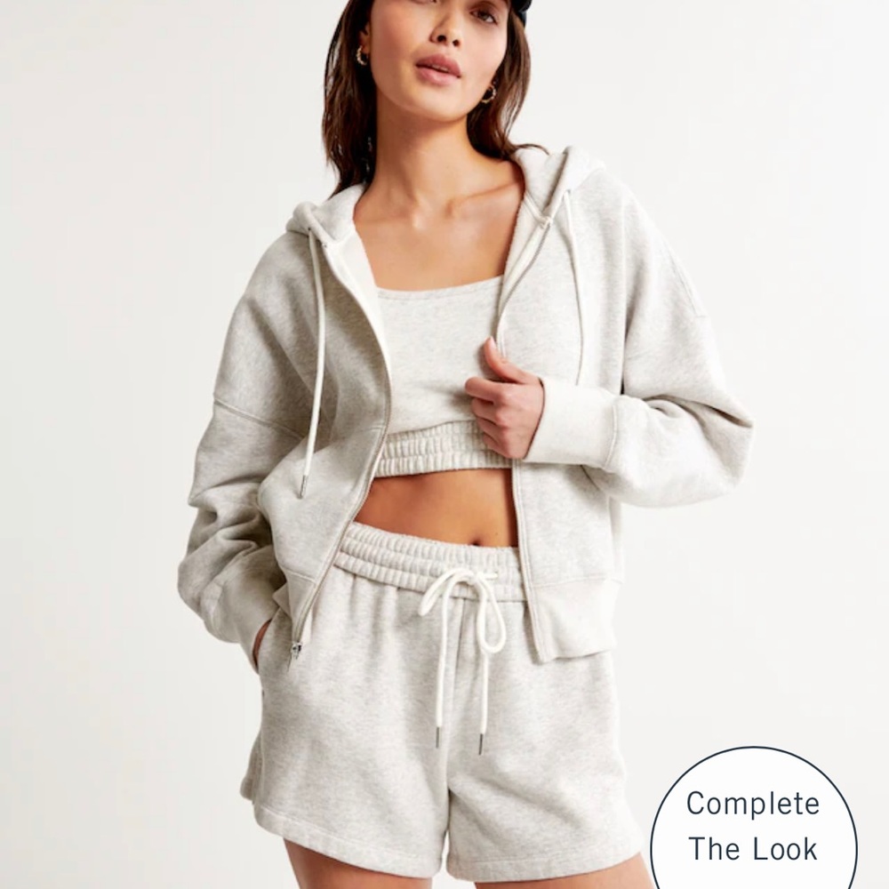 Abercrombie and Fitch essential Sunday full zip